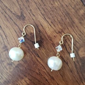 Pearl Earings